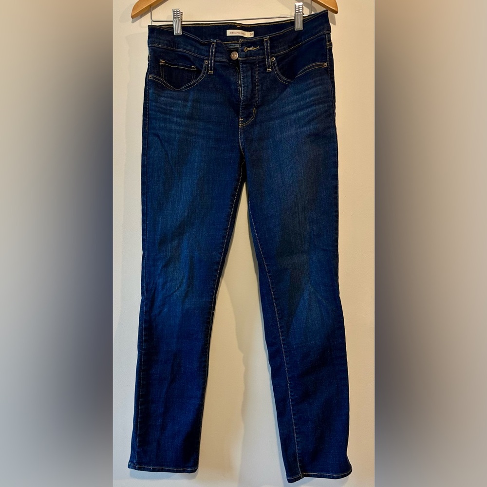 Levi’s 514 Slimming Straight Leg Sz 10 jeans